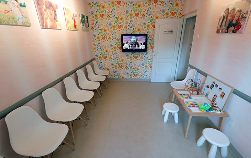 Sala de așteptare a Clinicii Medicale Tineretului